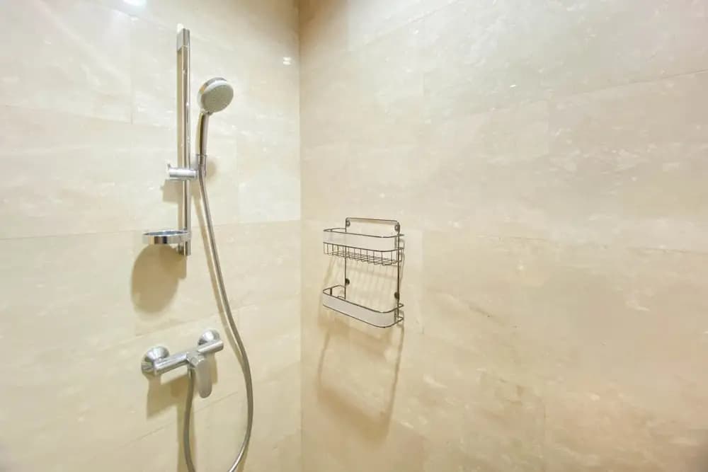 Spacious And Combined 2Br At Menteng Park Apartment - photo 9