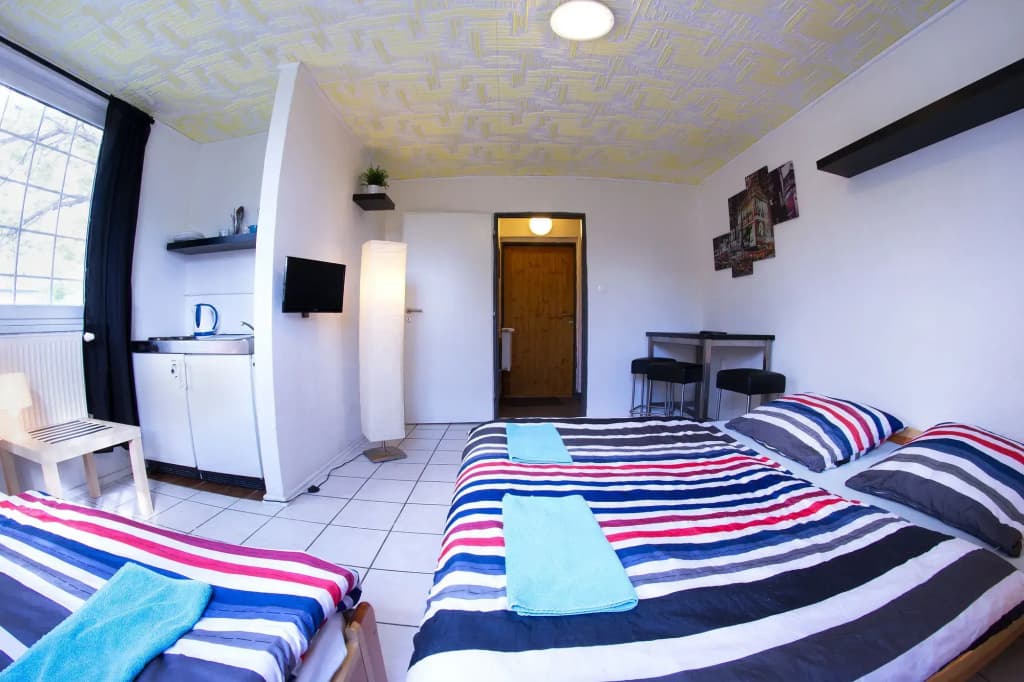 Hostel Seven - photo 4