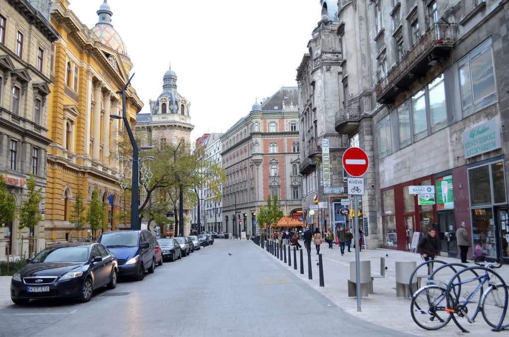 Central Apartments Budapest - photo 13