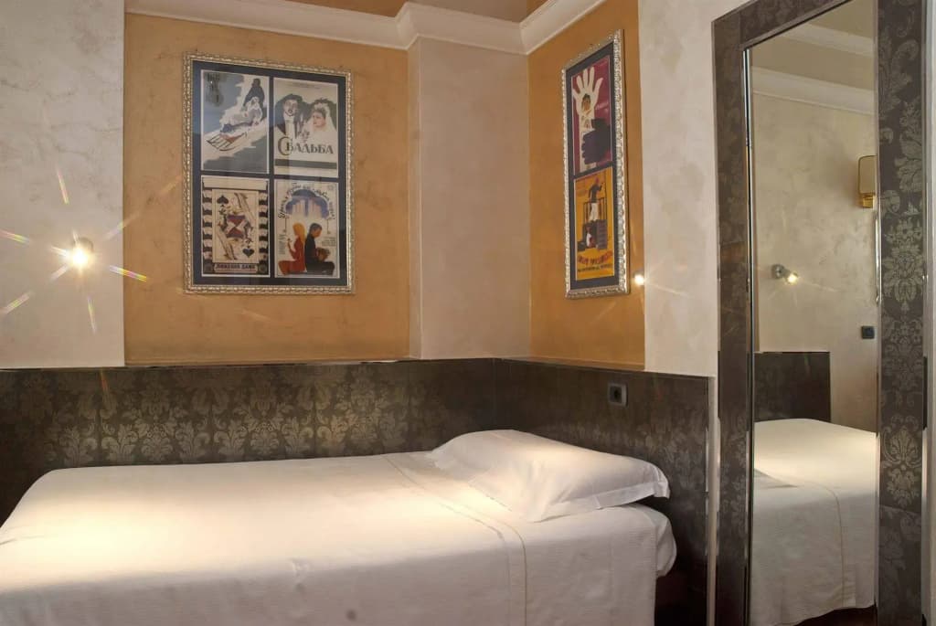 Just Hotel Milano - photo 19