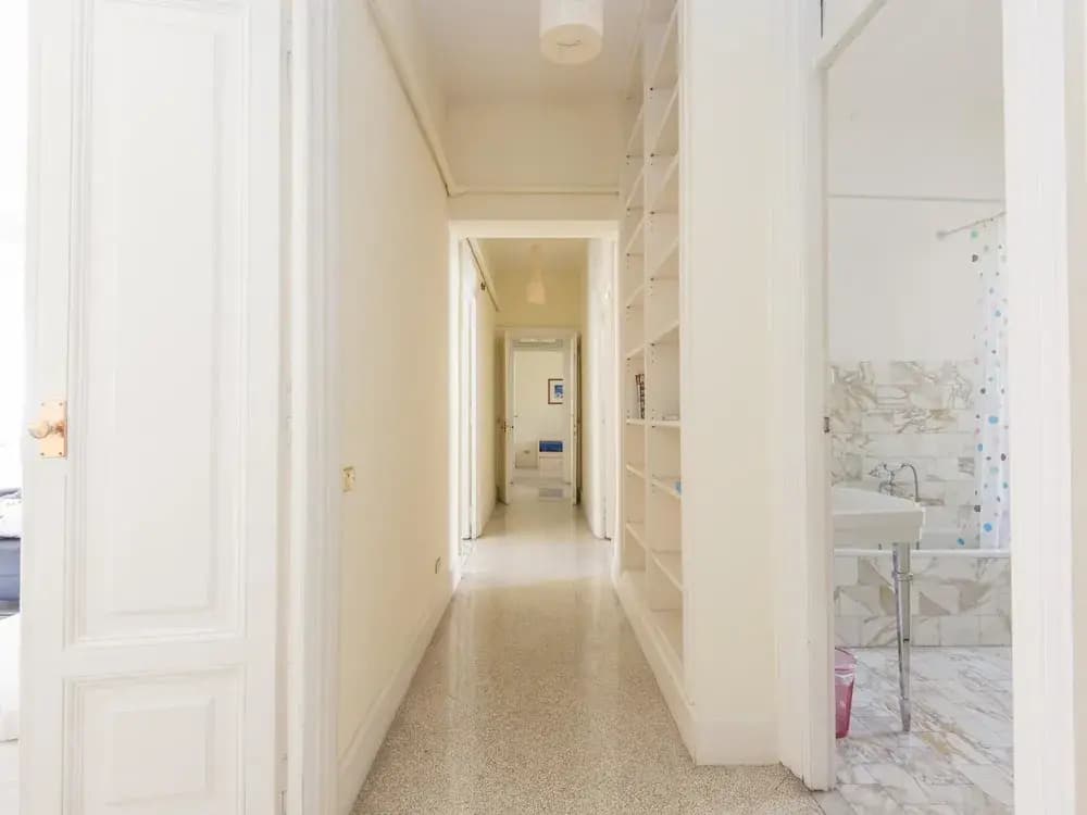RSH Vatican Elegant Apartment - photo 7