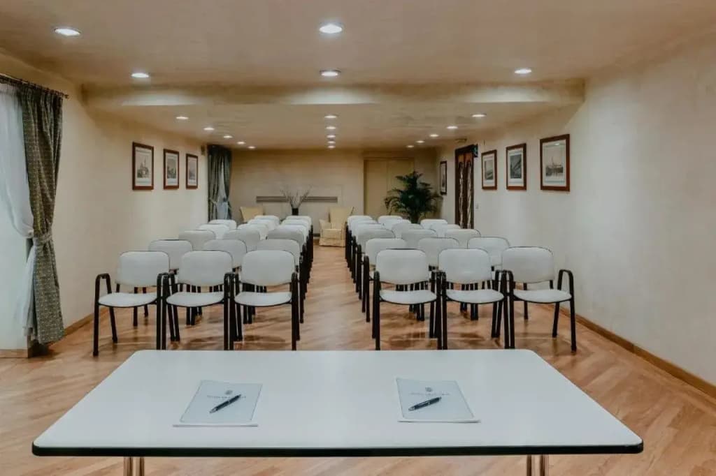 Hotel De La Ville - photo 19