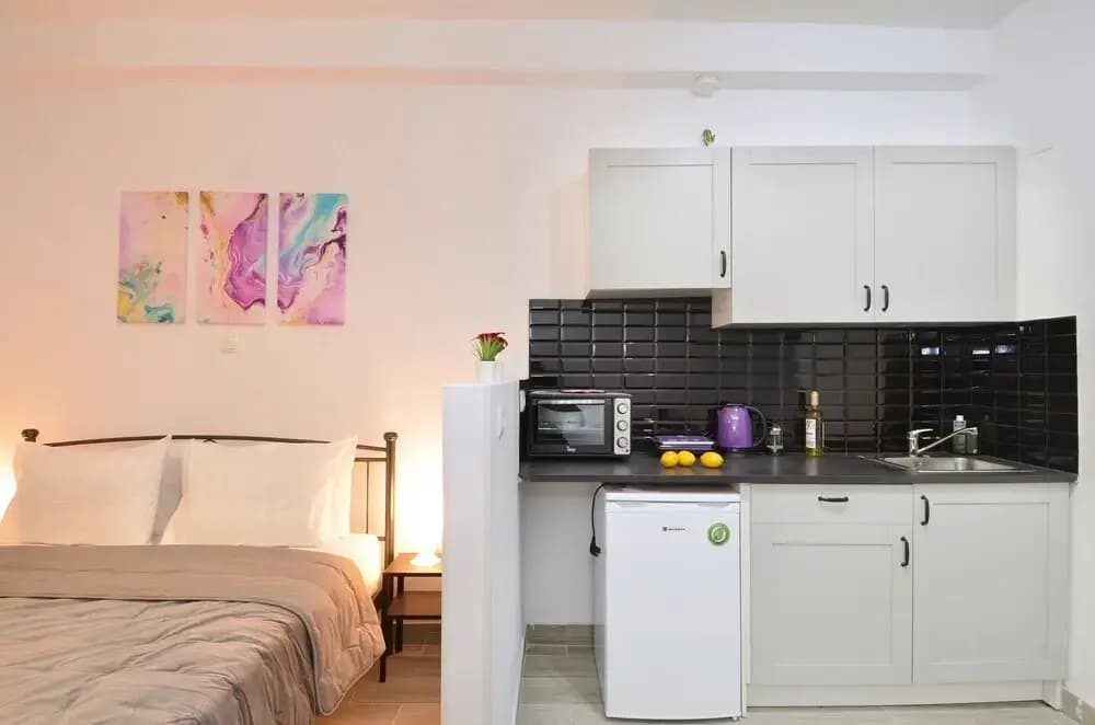 Metaxourgeio B A Minimal Apartment - photo 9