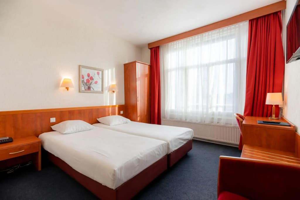 Owl Hotel - photo 7