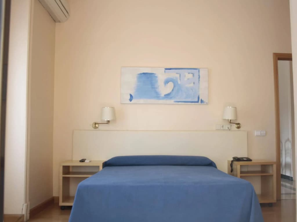Hostal Santa Cruz - photo 2