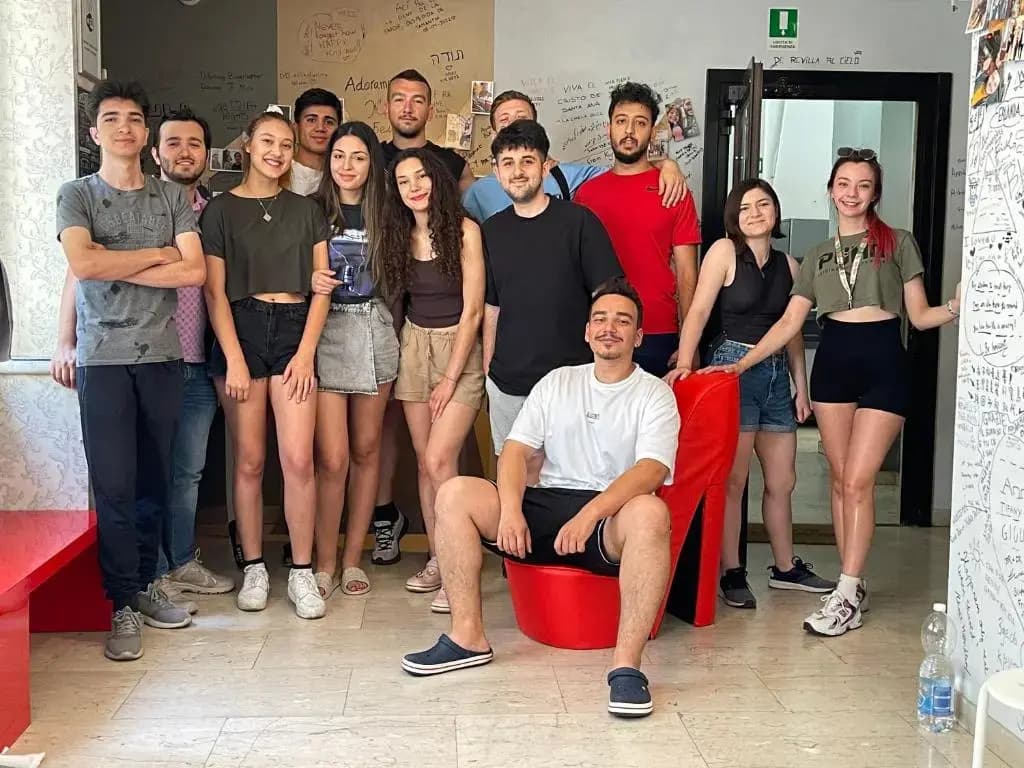 Lion University & Youth Hostel Milano - photo 25
