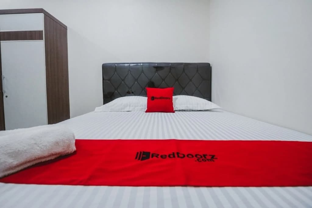 RedDoorz Plus near Semanggi - photo 5