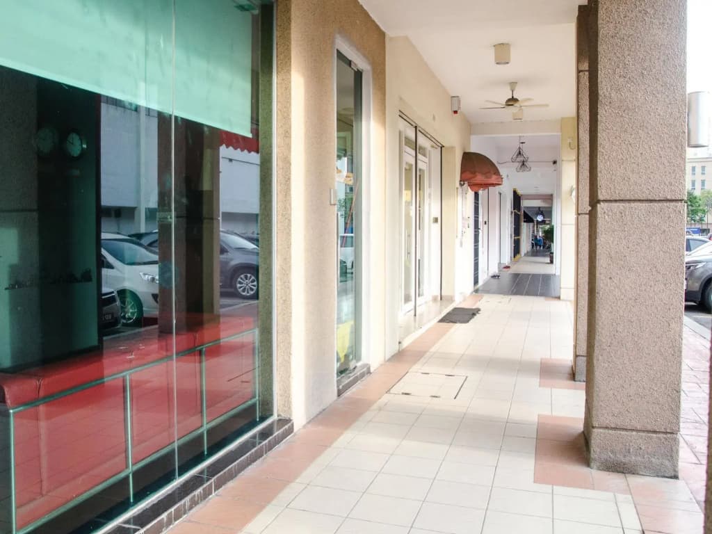i-Hotel @ Kota Damansara - photo 1