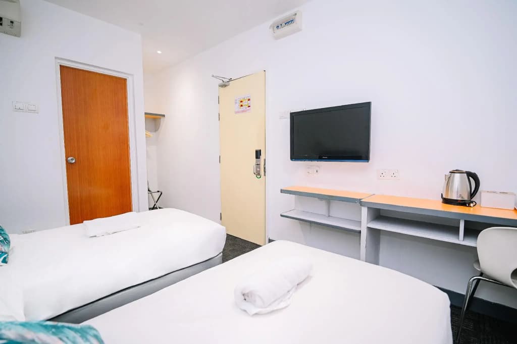 Swing and Pillows — KL Sg Besi Hotel - photo 26
