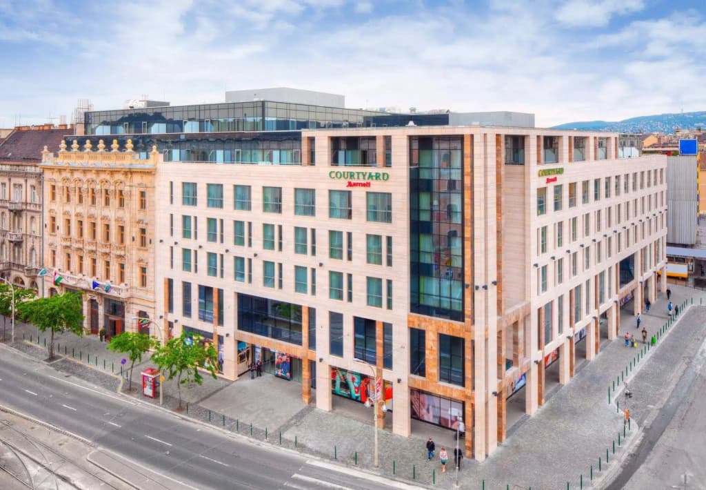 Courtyard by Marriott Budapest City Center - photo 1