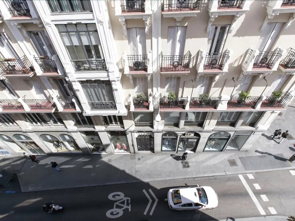 LAVAPIÉS Apartment I (1BR 1BT) - main photo