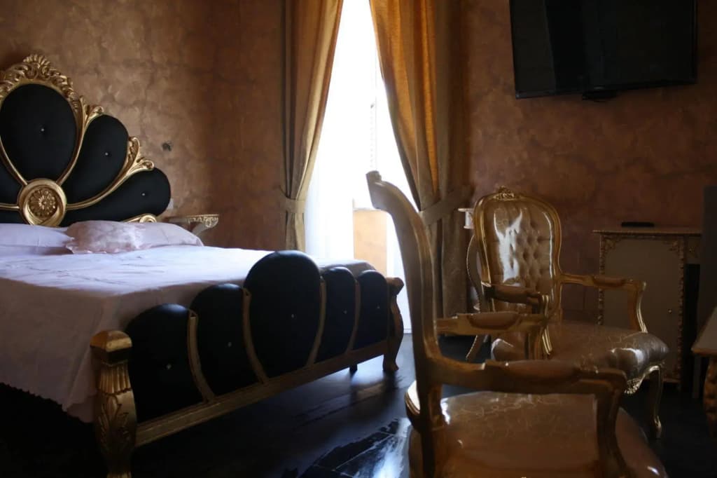Pope's Suites - photo 5