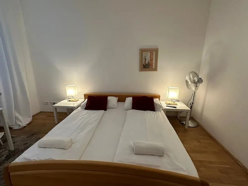Affordable Private Room Easy City Access - photo 1