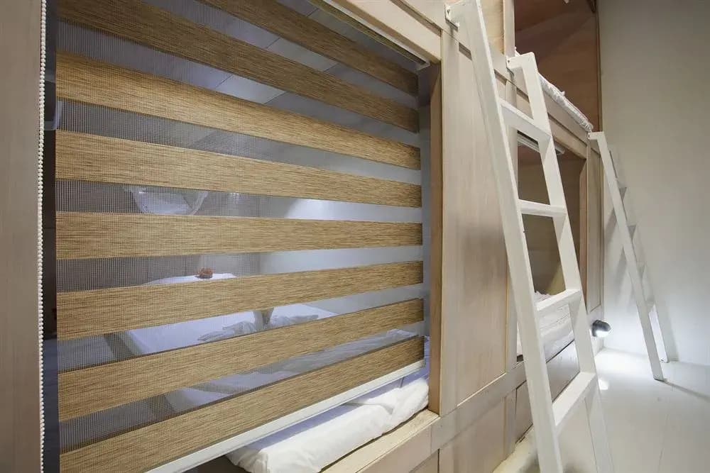 WhyNot Backpackers Capsule Hostel - photo 2