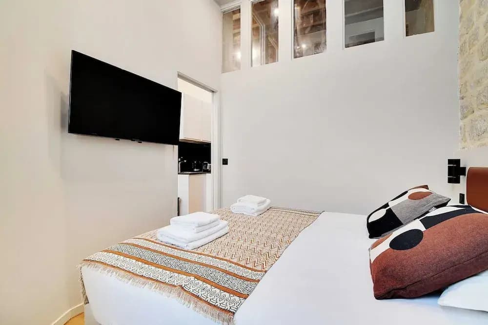 Stunning Apartment 2br/6p - Rex - Grands Boulevards - photo 5