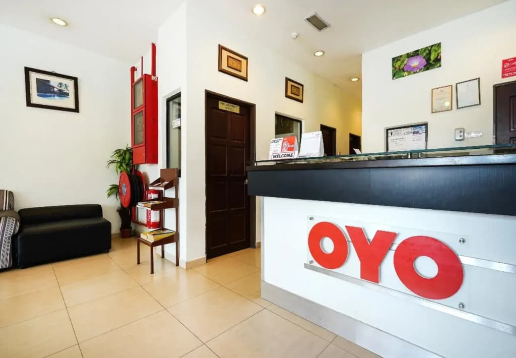 OYO 698 Hotel Sepang at Dengkil - photo 1