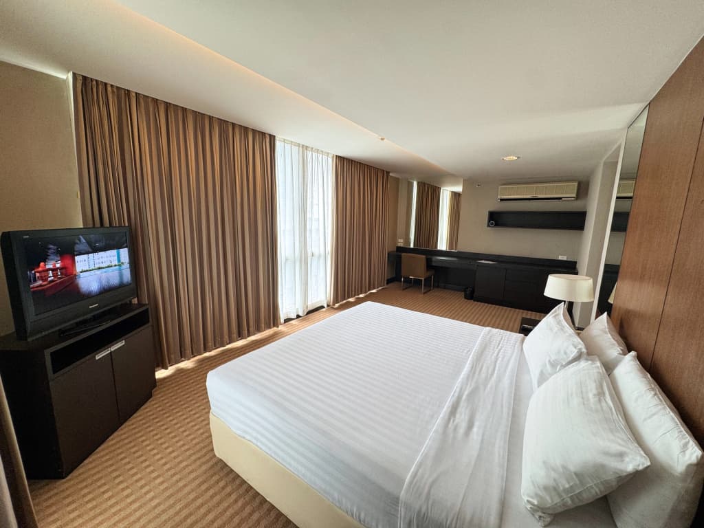 The Narathiwas Hotel & Residence Bangkok - photo 43