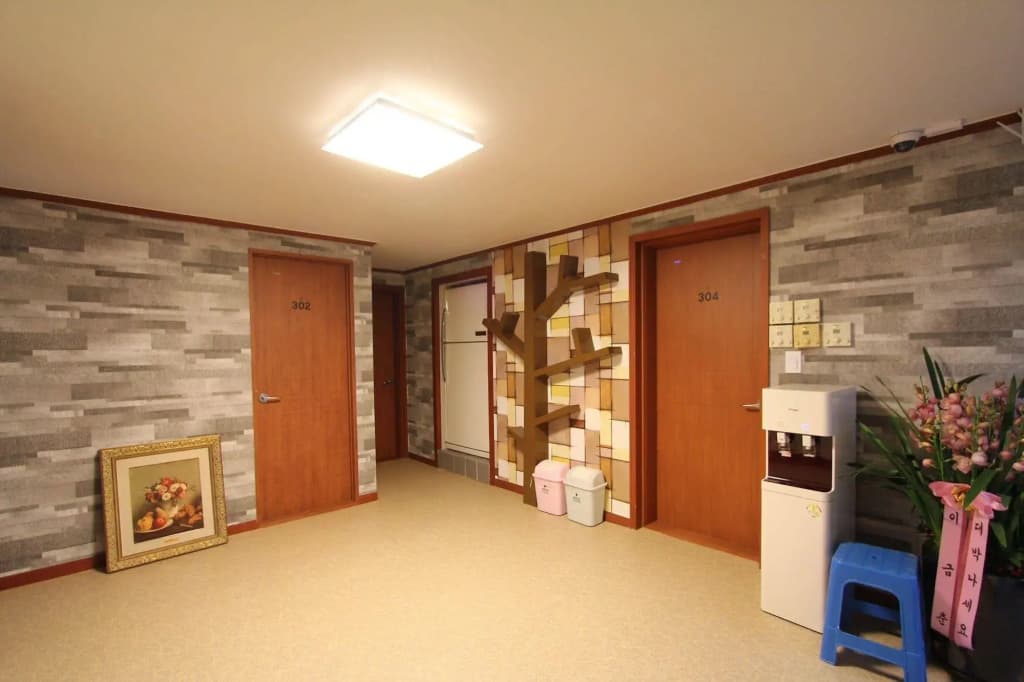 Hi There design guesthouse - photo 2