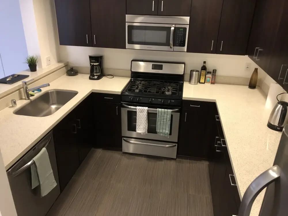 Sunset Blvd. Condos - photo 17