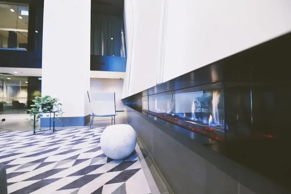 HFN Riverside Docklands Apartment - photo 13