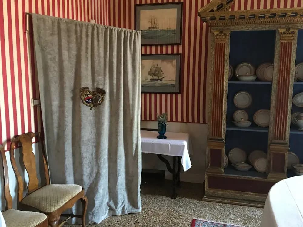 Luxurious Palazzo in Venice in the Rialto Area With Housekeepercook - photo 3