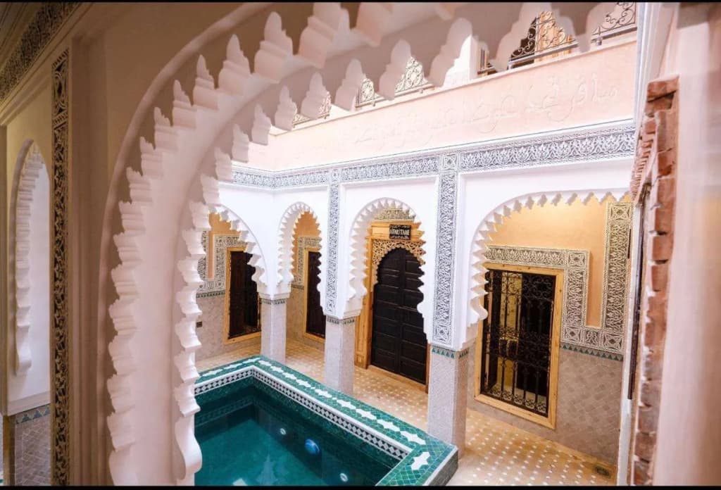 Riad Minami - photo 3