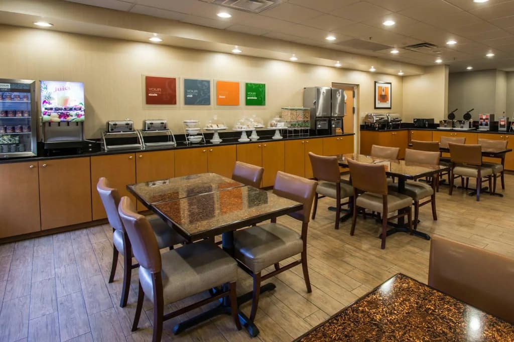 Comfort Suites Near Universal Orlando Resort - photo 33
