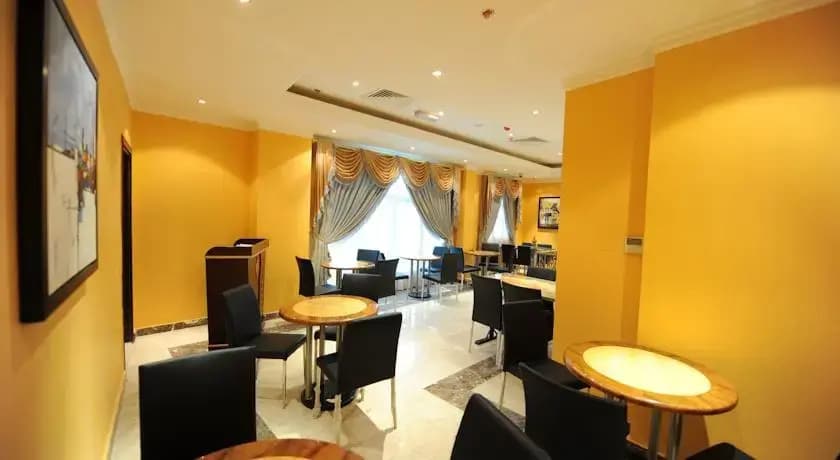City Suites Hotel Apartments - photo 8