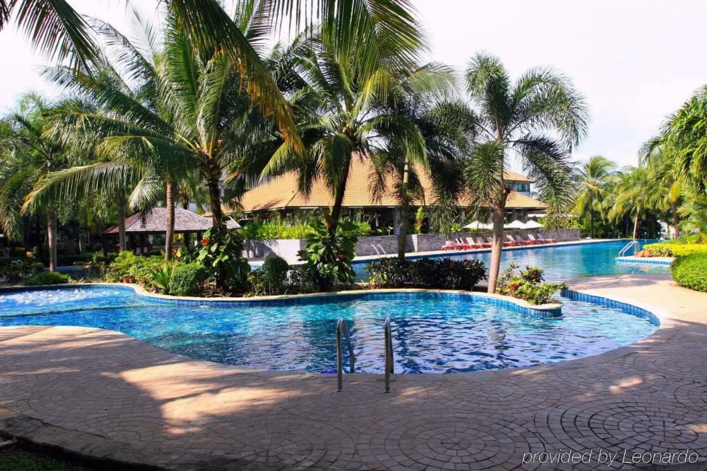 NH Boat Lagoon Phuket Resort - photo 17
