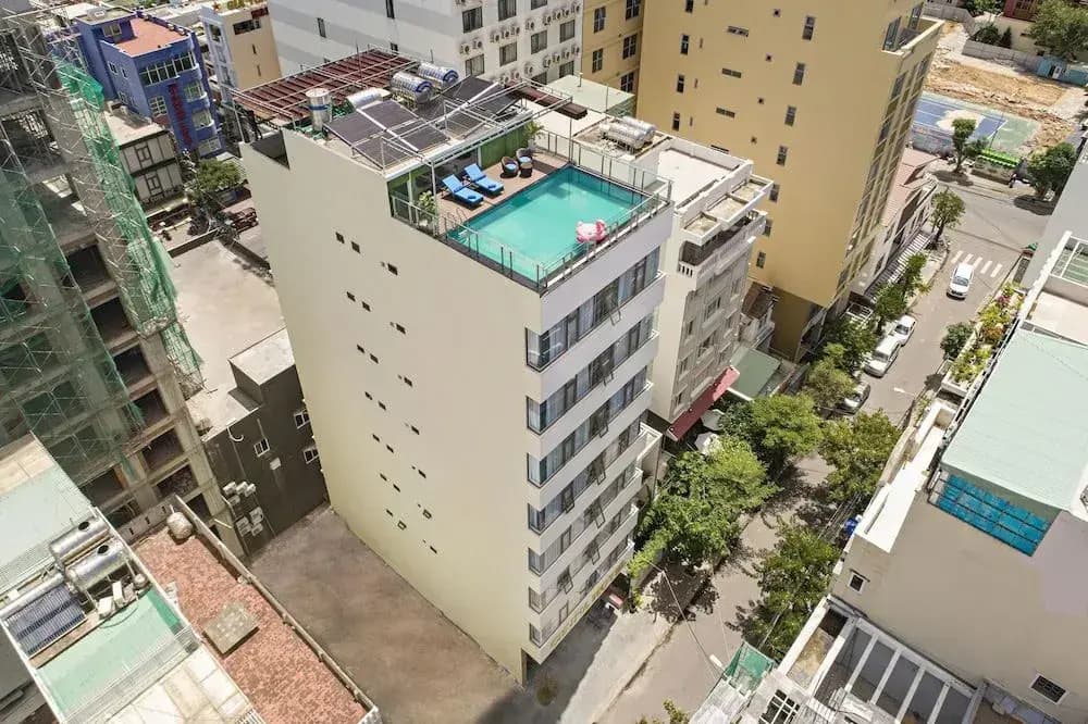 Celina Hotel & Apartment - photo 18