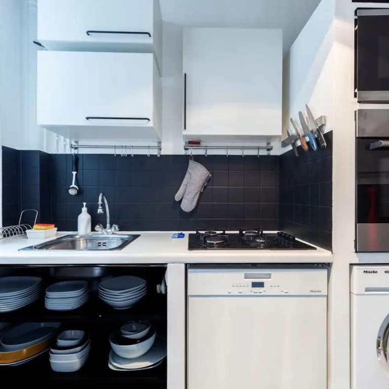 Chic Grenelle 3 Bedroom Apartment in Paris - photo 14