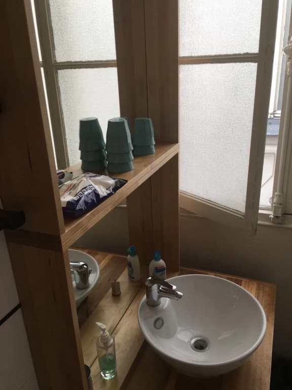 A Room In Paris - photo 8