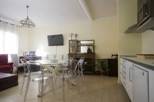 Gran Via Apartment - photo 4