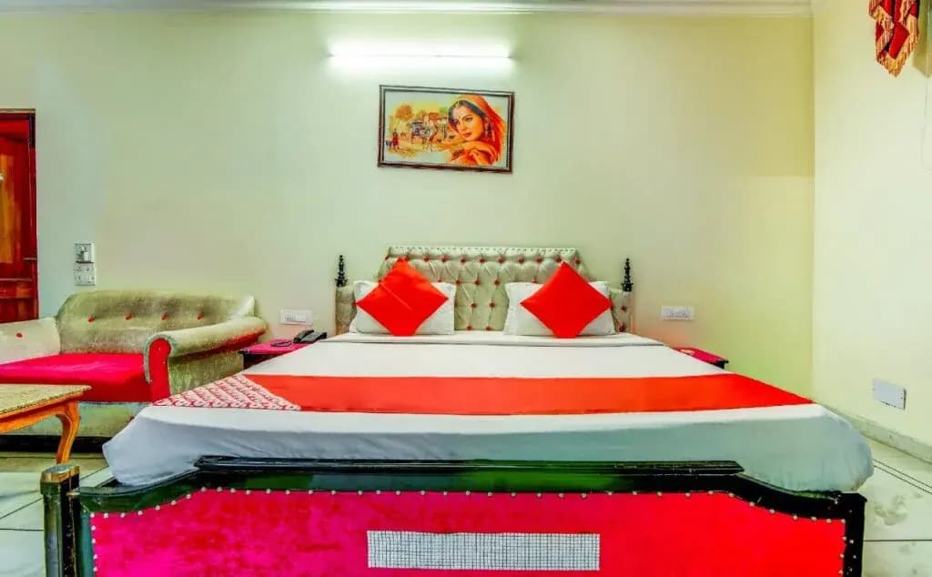 Hotel Rahul Palace - photo 6
