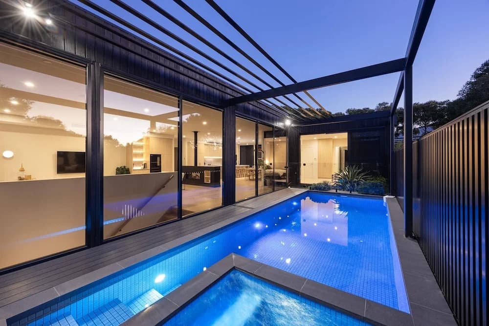 The Luxe Seabreeze Heated Pool Spa Cinema - photo 11