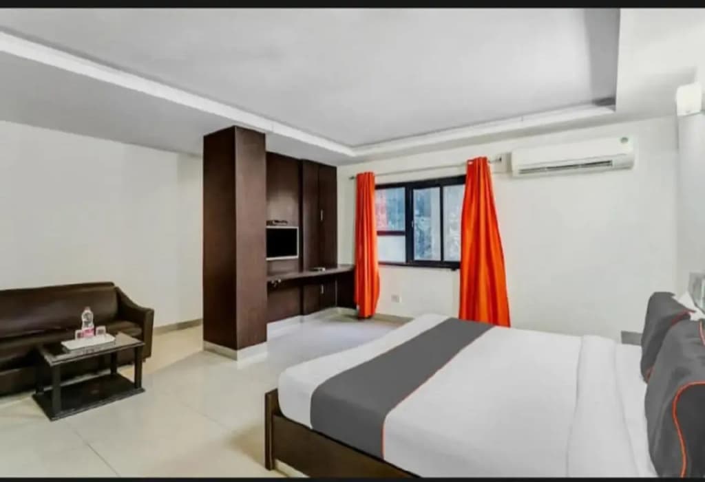Hotel Jindal Palace - photo 4
