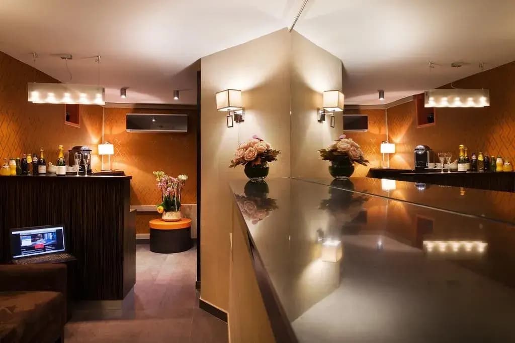 Hotel Arc Elysees - photo 13