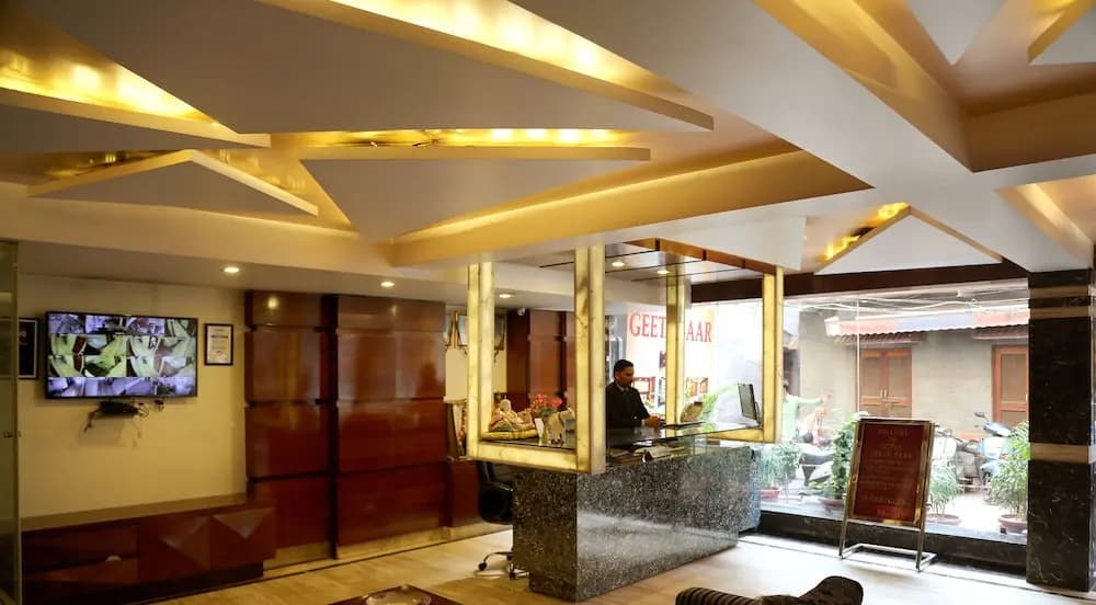 Hotel Geetasaar - photo 1