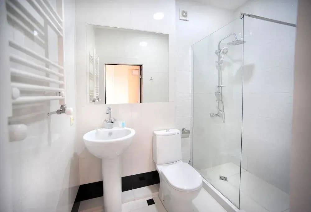 RK Hotel - photo 8