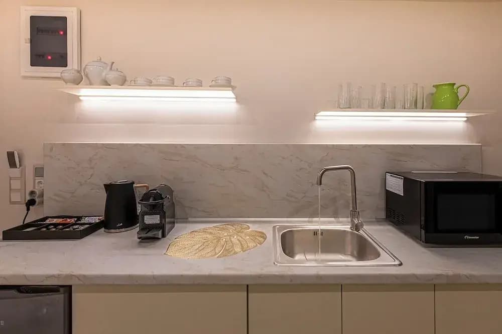 Koukaki Luxury Suites - photo 14
