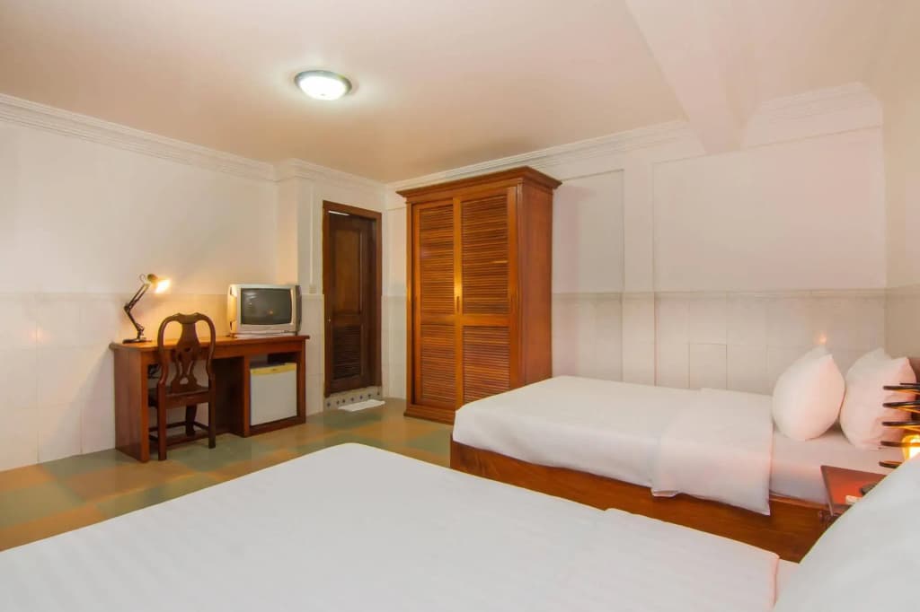 Channel Angkor Hostel - photo 3
