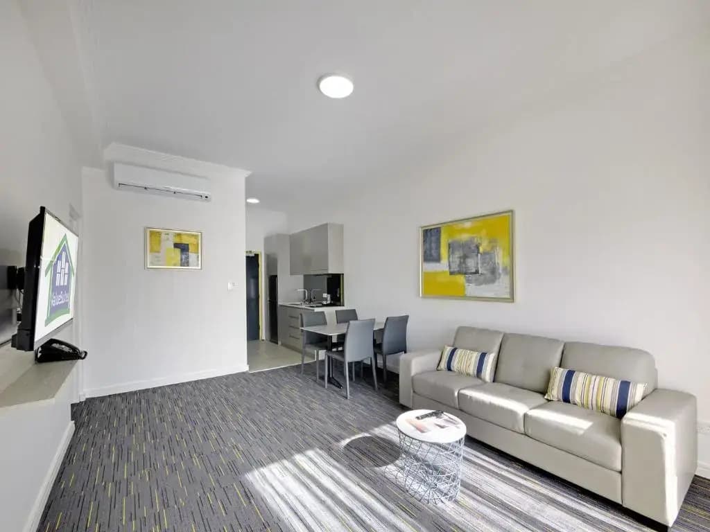 Value Suites Penrith - photo 6