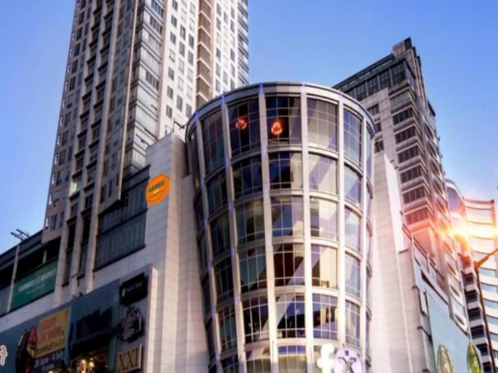 HARRIS Suites FX Sudirman Jakarta - photo 1