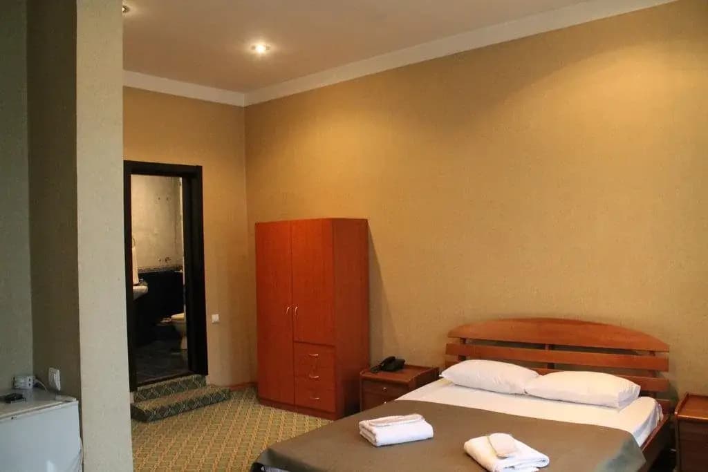 BY Universal Hotel - photo 3