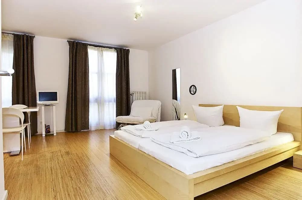 Get in Berlin - Apartments - photo 2