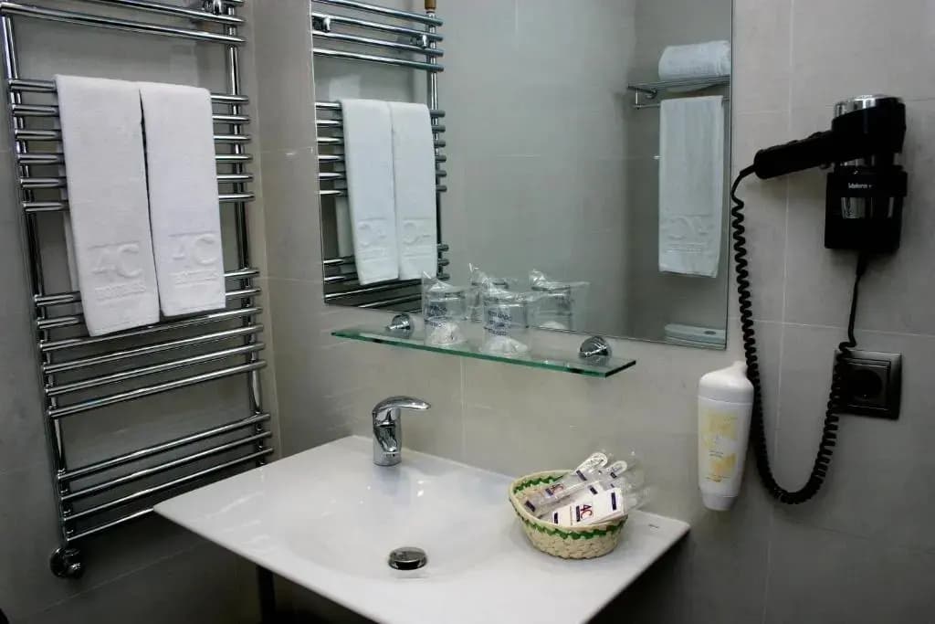 Hotel 4C Bravo Murillo - photo 8