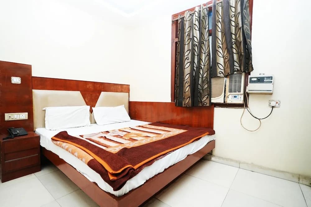 Hotel Ashirwad near New Delhi Railway Station, Paharganj - photo 3