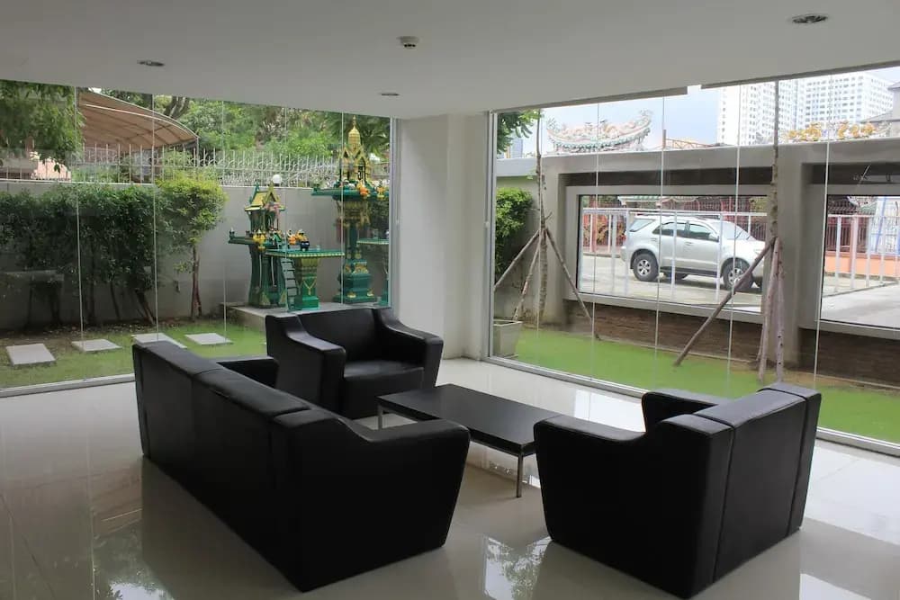 UTD Apartments Sukhumvit - photo 2