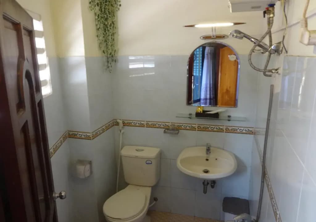 Son Tung Hotel - photo 10