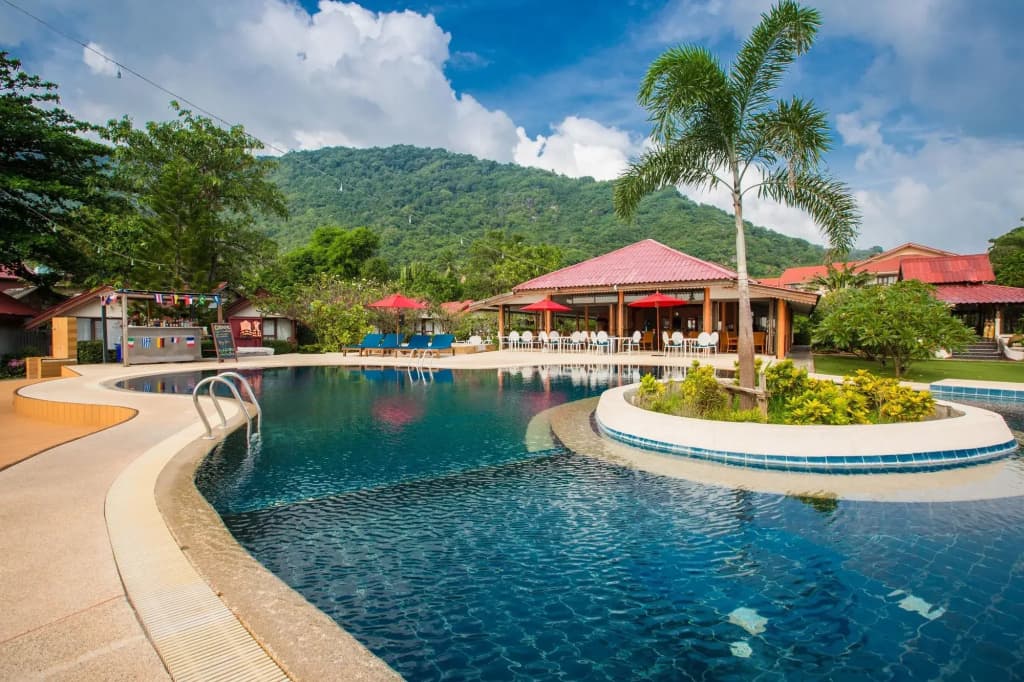 Buri Beach Resort - photo 13